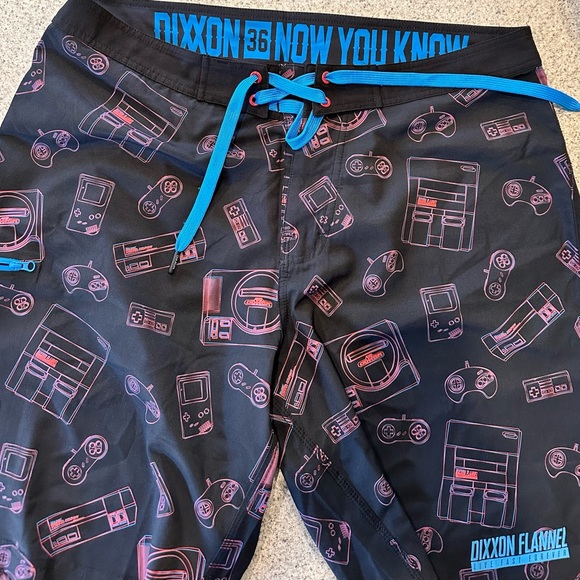Dixxon board shorts in good condition - Picture 3 of 3